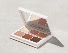 Load image into Gallery viewer, Snap Shadows Mix &amp; Match Eyeshadow Palette - True Neutrals
